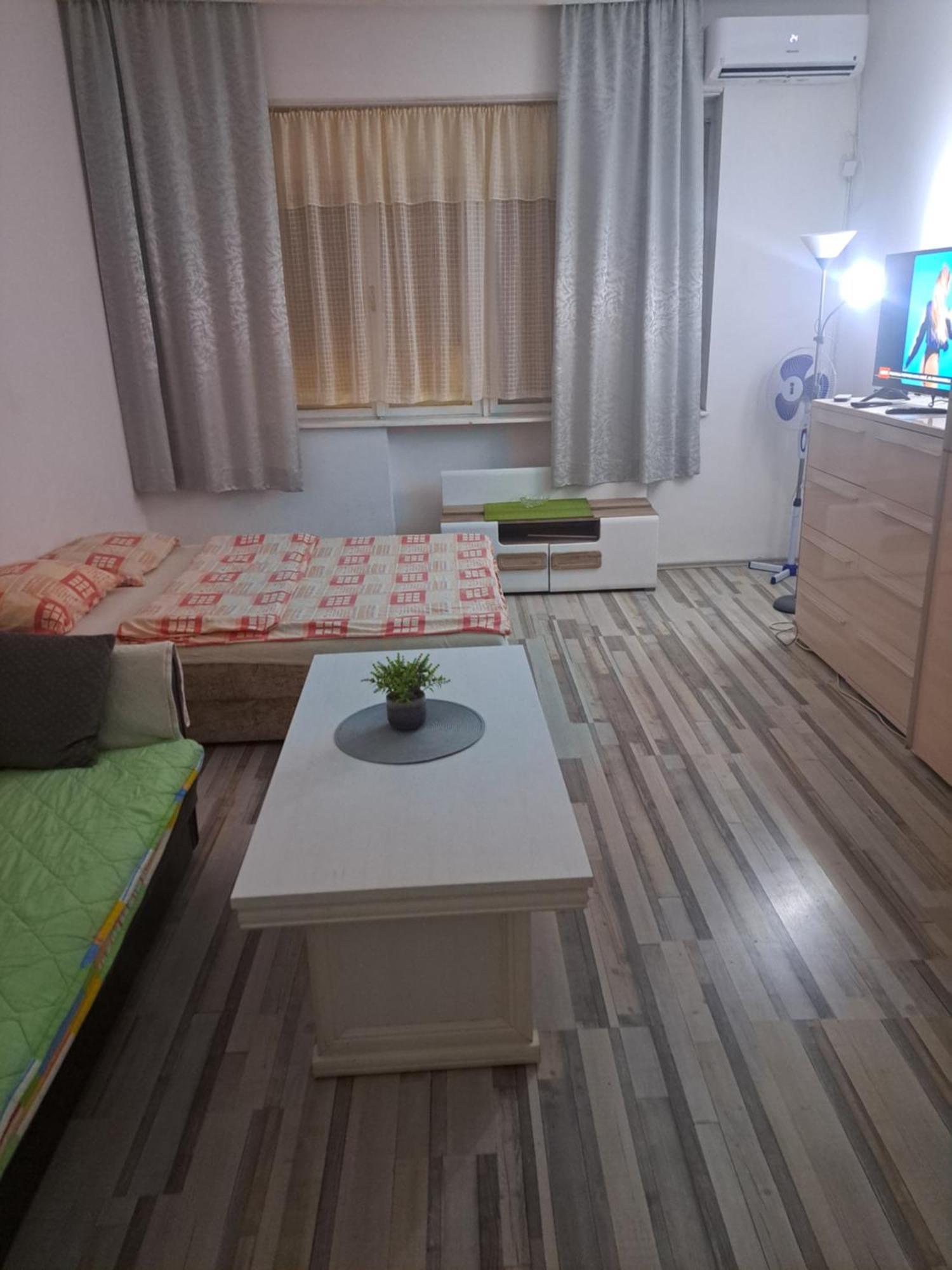 Apartment Capital Town Vk 14 Novi Sad Exteriör bild